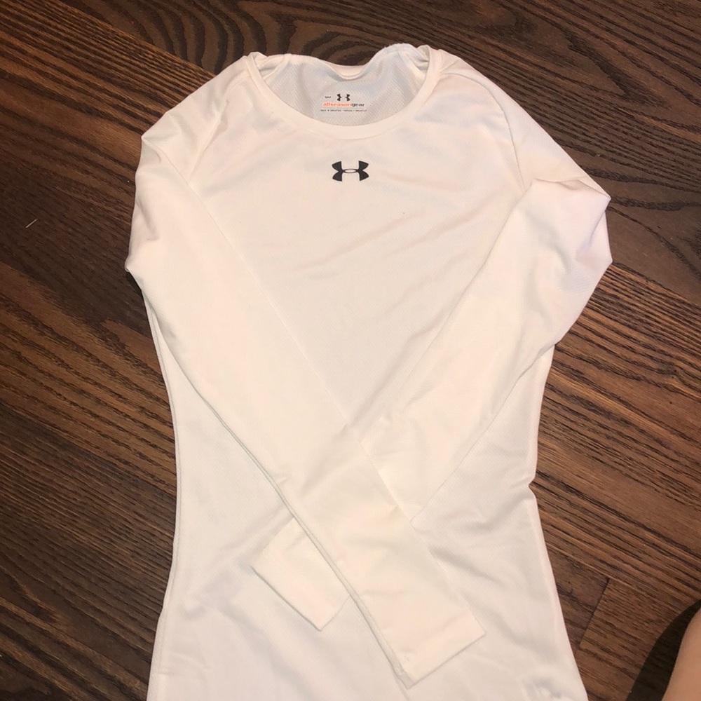 Under armor long sleeve top